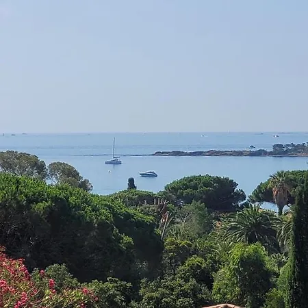 Apartment Larimar Etablissement- 200 M De La *