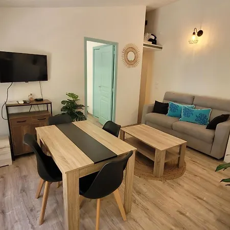 Larimar Etablissement- 200 M De La Appartement